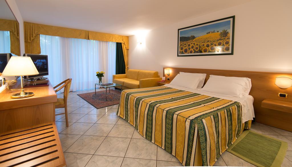 Hotel Capri Bardolino 3S Rom bilde